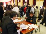 Rata somajului a scazut in mai la 5,03%. 450.000 de romani nu au un loc de munca