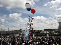 Mii de persoane manifesteaza la Moscova impotriva lui Putin