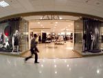 Un euro prea puternic si vremea rea pun la pamant unul dintre cei mai mari retaileri de moda
