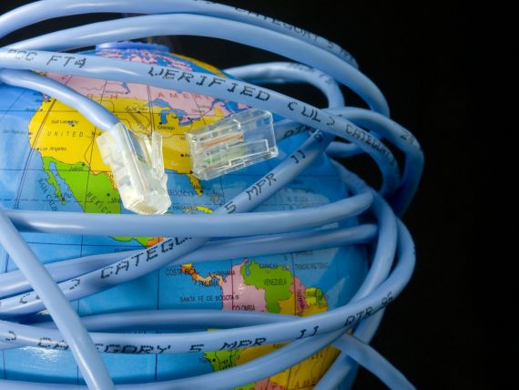 Cum si-a propus Google sa asigure internet in zonele izolate ale lumii