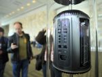 Apple pune paie pe foc in scandalul de supraveghere a utilizatorilor de Internet, iscat de SUA