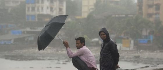 Peste 60 de morti in India, din cauza musonului