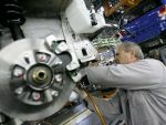 Compania din industria auto Dräxlmaier va concedia 300 de angajati din fabrica de la Pitesti