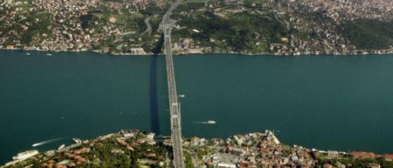 Sine suspendate si poduri spectaculoase. Proiectele de infrastructura care iti taie rasuflarea