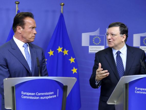 Schwarzenegger pledeaza la Bruxelles pentru protejarea mediului, dar si a masinilor puternice
