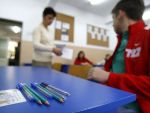 Elevii de clasa a VIII-a sustin evaluarea nationala la limba romana
