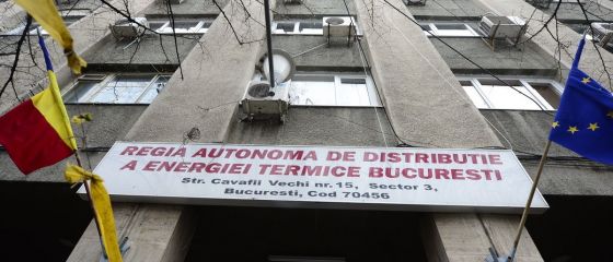 Trei directori de la RADET Bucuresti, printre care si cel general, retinuti pentru luare de mita