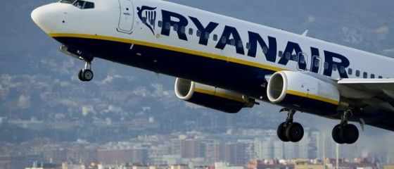 Cum a luat nastere low-costul aerian. Povestea Ryanair si Easyjet