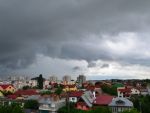 Avertizare de ploi in toata tara, vant puternic si descarcari electrice in sud si sud-est