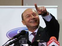 Basescu: &ldquo;O gasca de politicieni s-a hotarat sa-si faca Constitutie. Si de asta stau eu cu referendumul, dupa reactiile lor&rdquo;