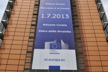 1 iulie, zi de sarbatoare in UE. Croatia a devenit al 28-lea membru al blocului comunitar, pe fondul celei mai grave crize economice din istoria Uniunii