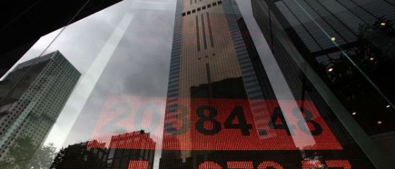 Ponta vrea sa aduca bani din Asia la Bucuresti. Premierul viziteaza Hong Kong, unul dintre cele mai mari centre financiare ale lumii