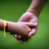 Povestea asistentilor maternali care schimba destine, in ciuda lipsurilor materiale