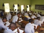 Cel putin 42 de morti intr-un atac comis intr-un liceu din Nigeria