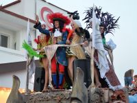 
	Primarul Constantei, costumat in Ludovic al XIV-lea, a deschis carnavalul din Mamaia
