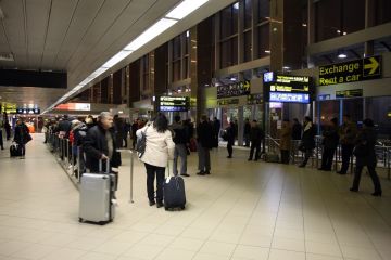 Se schimba regulamentul calatoriilor aeriene. Intarzierile de 5 ore nu vor mai fi despaguite