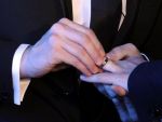 Deputatii britanici au aprobat casatoria intre persoane de acelasi sex in Anglia si Tara Galilor