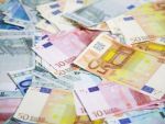 Directorul de vanzari al BCR Asigurari, acuzat in dosarul de evaziune fiscala, ramane in arest
