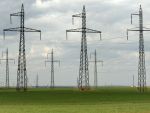 Statul reduce cu o treime ponderea sprijinului pentru energie regenerabila in facturile consumatorilor. Pretul la energia electrica scade cu 4%, din august