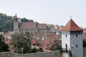 Cetatea Brasovului, scoasa la licitatie . Proprietarul vrea sa vanda unul dintre cele mai frumoase obiective turistice ale Romaniei