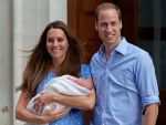 Ducesa de Cambridge si bebelusul regal au fost externati. Printul William: Seamana cu Kate, din fericire