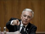 Isarescu: Trebuie sa punem accent pe macrostabilitate si resurse interne in urmatorii 10-20 de ani
