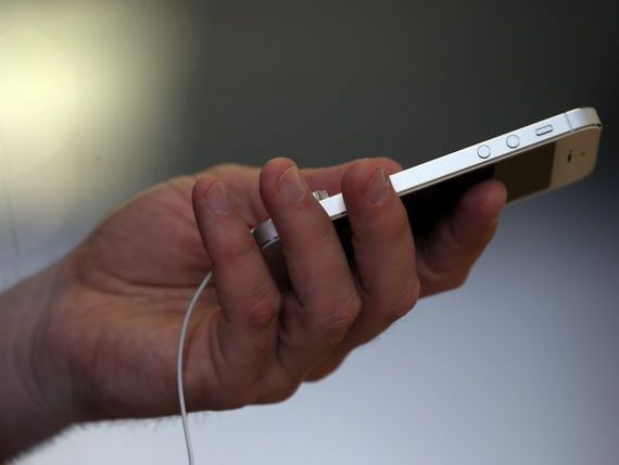 Cota de piata Apple la vanzarea de smartphone-uri a scazut in trimestrul doi la cel mai redus nivel din 2010