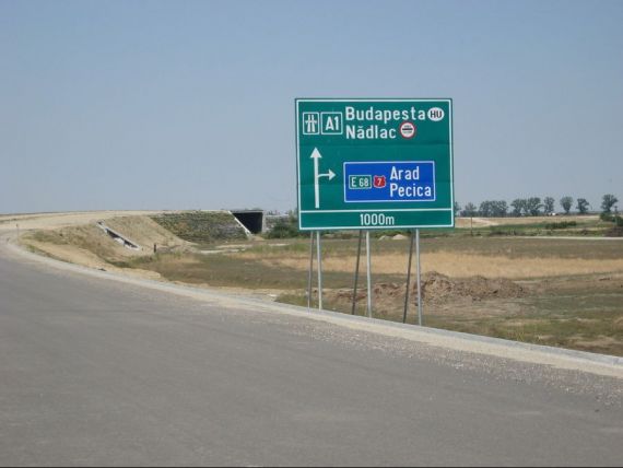 Noul constructor al Autostrazii Nadlac-Arad, care a preluat santierul abandonat de Romstrade, a executat 20% din lucrare. Inaugurarea, inainte de termenul prevazut