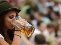Consumul moderat de bere poate imbunatati memoria si nivelul de atentie - studiu