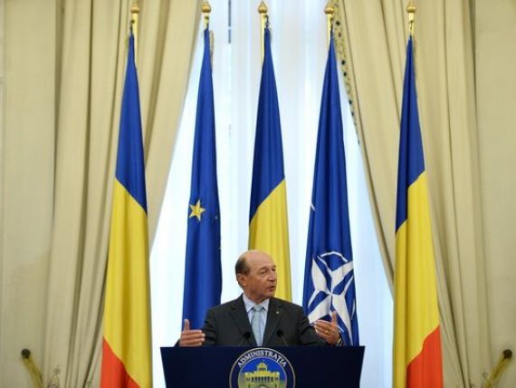 Basescu: CFR Marfa nu se plimba intre palate, e garat la Victoria. Eu nu pot sa-l cazez la Cotroceni. Esecul privatizarii poate provoca daune de mil. euro