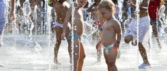 Cod portocaliu de canicula si disconfort termic accentuat pentru joi si vineri. Care sunt zonele afectate