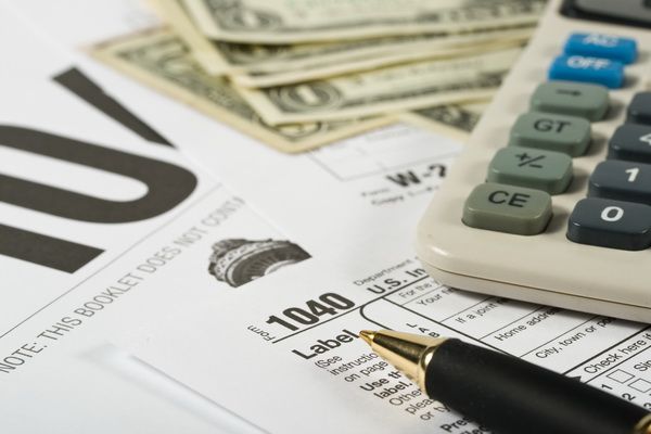 Ce Taxe Vor Plati Romanii Care Inchiriaza Locuinte Autoritatile Au Discutat Cu Fmi Despre Introducerea Sau Cresterea Contributiilor La Mai Multe Tipuri De Venituri Incont Stirileprotv Ro