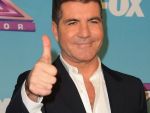 Forbes: Simon Cowell si Howard Stern, personalitatile cel mai bine platite din televiziunea americana