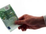 Judecatoarea Veronica Cirstoiu si fiul acesteia, in arest preventiv pentru 29 de zile