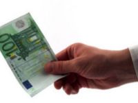 Judecatoarea Veronica Cirstoiu si fiul acesteia, in arest preventiv pentru 29 de zile