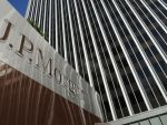 Balena de la Londra iese cu mainile curate din afacerea JPMorgan. Traderul, personaj-cheie in scandalul care a dus la pierderi de 6 mld.dolari, in urma unor pariuri pe piata derivatelor