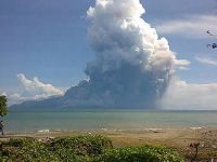 Un vulcan a erupt in Indonezia si a ucis cinci persoane