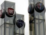 Compania care isi plateste angajatii sa stea acasa. De ce nu vor sa inchida fabrici producatorii auto din Europa, in conditiile unei piete in continua scadere