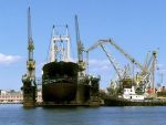 Norvegienii fac la Tulcea vapoare pentru gigantul Petrobras, bancile din Romania isi vand clientii intre ele, ce se intampla cu depozitele si creditele si cele sase industrii care inca mai merg pe plus in China