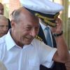 Ponta: Eu sigur nu-i dau brevetul lui Basescu. Il chem sa-l testez, daca mai sunt la Transporturi