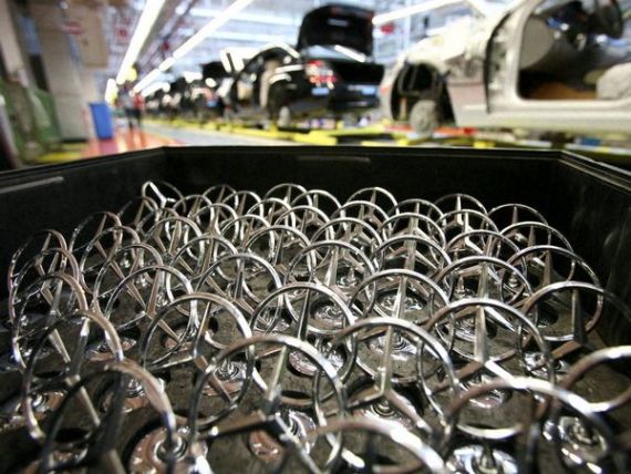 Productie record pentru Mercedes, in primul semestru. Gigantul auto de lux a fabricat peste 700.000 de vehicule, pe o piata europeana in revenire