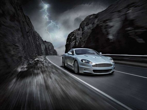 Daimler preia o participatie de pana la 5% din Aston Martin