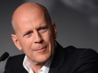 
	Bruce Willis: &quot;Femeile ar trebui sa conduca fiecare tara din lume&quot;
