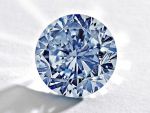 Un diamant foarte rar, estimat la 20 mil. dolari, scos la licitatie la Hong Kong