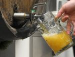 Mari producatori de bere din Germania au manipulat preturile timp de doua decenii