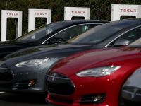 Tesla vrea sa deschida fabrici auto in Europa si Asia, unde va produce si un model mai ieftin