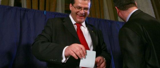 Ponta nu e de acord cu numirea lui Nini Sapunaru la Transporturi si a cerut PNL o alta nominalizare