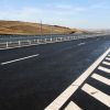 Problema autostrazilor romanesti e fara iesire. Pentru ca nu exista cai de acces, cetatenii platitori de taxe la stat cheltuiesc separat milioane de euro ca sa le amenajeze
