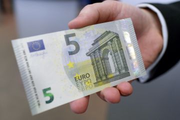 Avem cel mai anevoios sistem de acordare a banilor europeni. Cum promit autoritatile ca vom infrange birocratia, din 2014