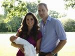 Printul George, al treilea in ordinea succesiunii la tronul Marii Britanii, va avea sase nasi de botez
